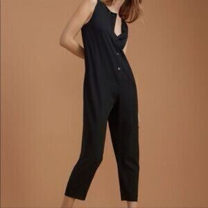 Wilfred| Aritzia Le Fou Black Crepe Sleeveless Button Jumpsuit L
